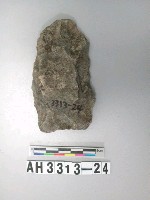 藏品(中型舌刃打製石斧)的圖片